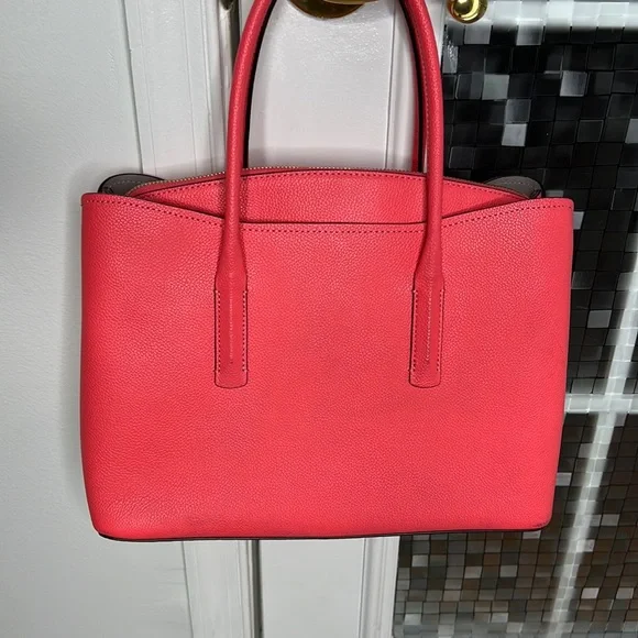 ♠️Kate spade salmon pink leather large satchel bag ♠️ - Picture 3 of 16